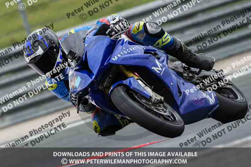 cadwell no limits trackday;cadwell park;cadwell park photographs;cadwell trackday photographs;enduro digital images;event digital images;eventdigitalimages;navarra;no limits trackdays;peter wileman photography;racing digital images;trackday digital images;trackday photos